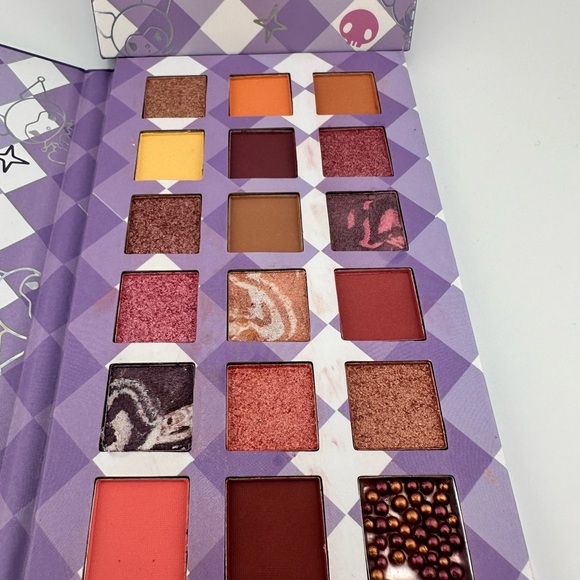 Kuromi Purple Eyeshadow Palette- New - Picture 2 of 5